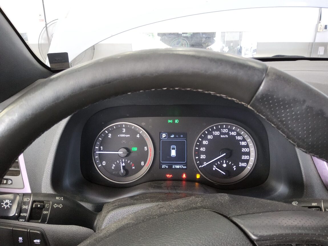 HYUNDAI ALL NEW TUCSON DIESEL 1.7 2WD MODERN 2018 - zdjęcie 9