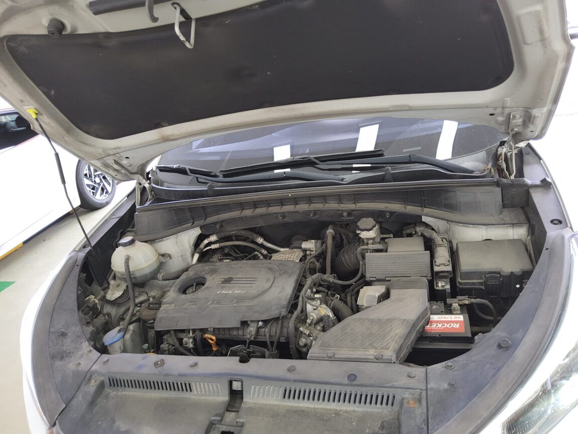 HYUNDAI ALL NEW TUCSON DIESEL 1.7 2WD MODERN 2018 - zdjęcie 18