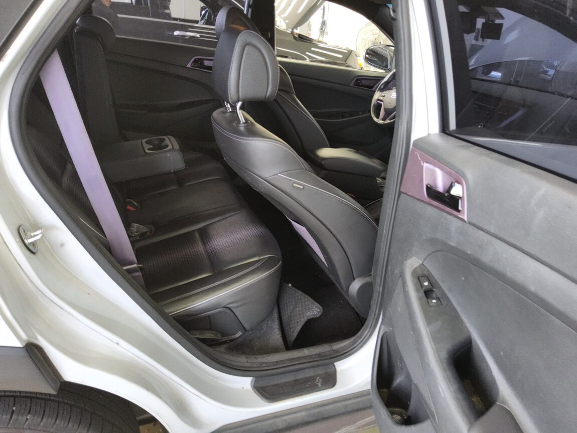 HYUNDAI ALL NEW TUCSON DIESEL 1.7 2WD MODERN 2018 - zdjęcie 13