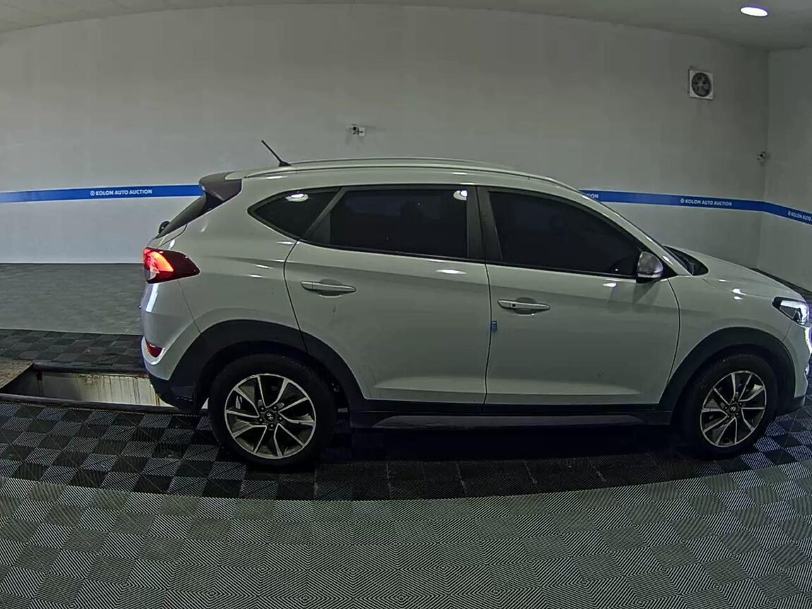 HYUNDAI ALL NEW TUCSON DIESEL 1.7 2WD MODERN 2018 - zdjęcie 4