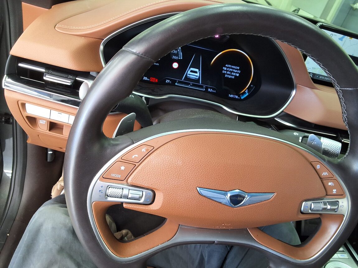 GENESIS THE ALL NEW G80 GASOLINE 2.5 2WD BASE MODEL 2022 - zdjęcie 23