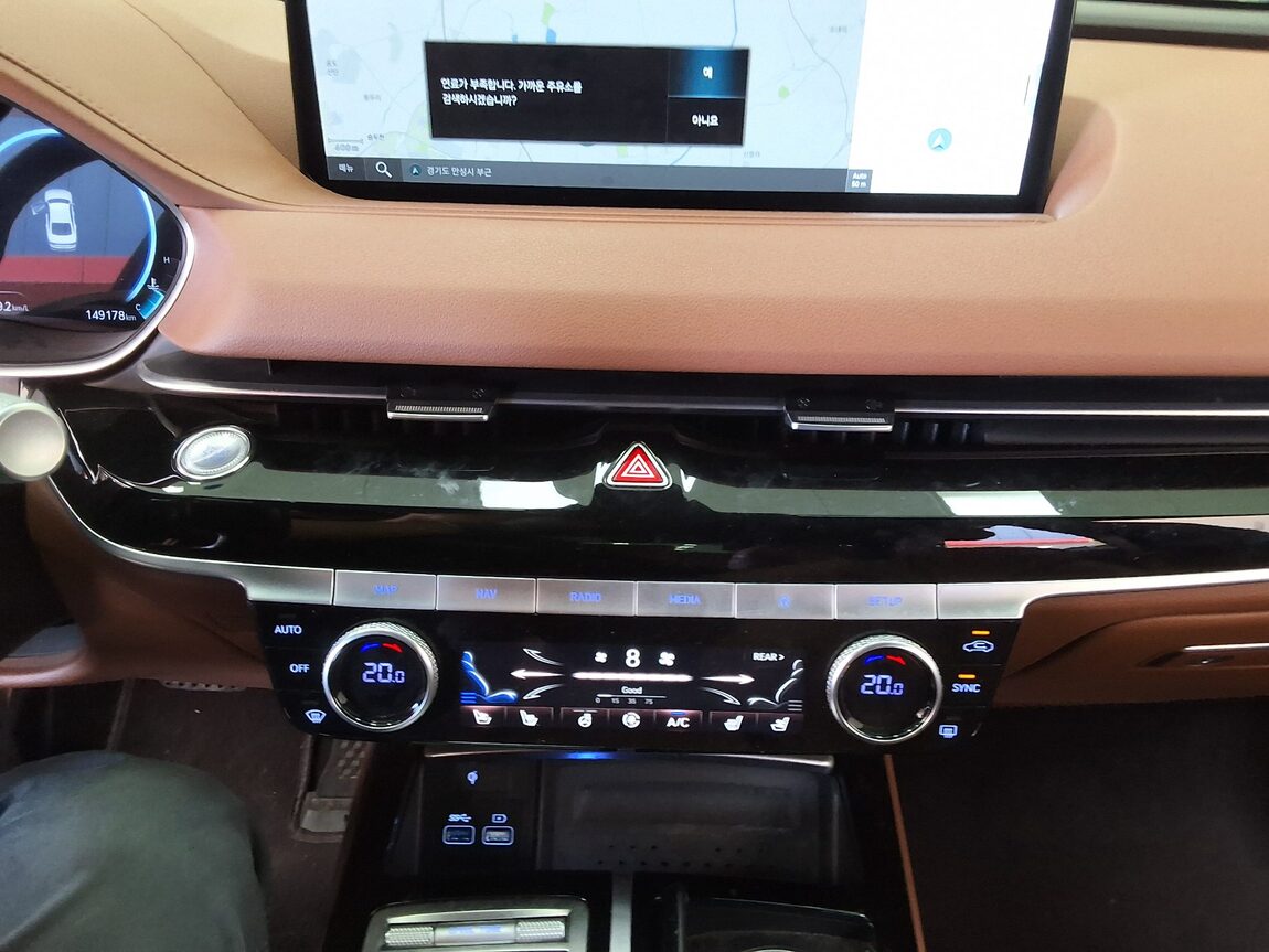 GENESIS THE ALL NEW G80 GASOLINE 2.5 2WD BASE MODEL 2022 - zdjęcie 24