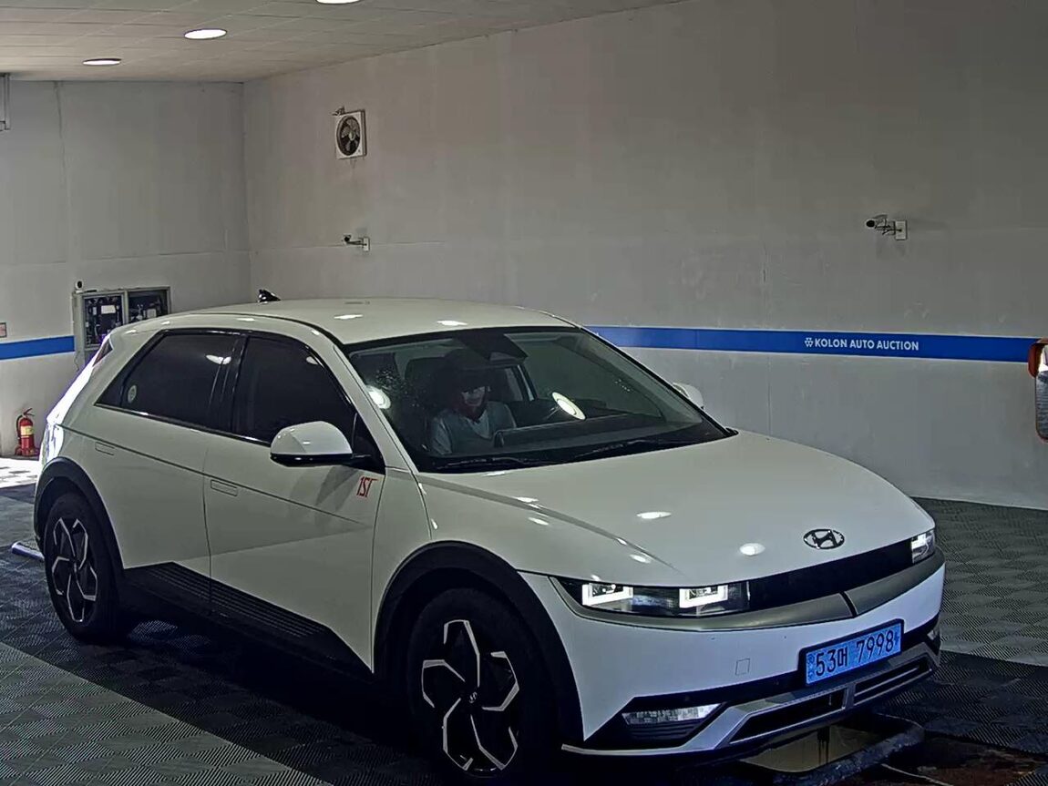 HYUNDAI IONIQ 5 EV 2WD LONG RANGE EXCLUSIVE 2022 - zdjęcie 3