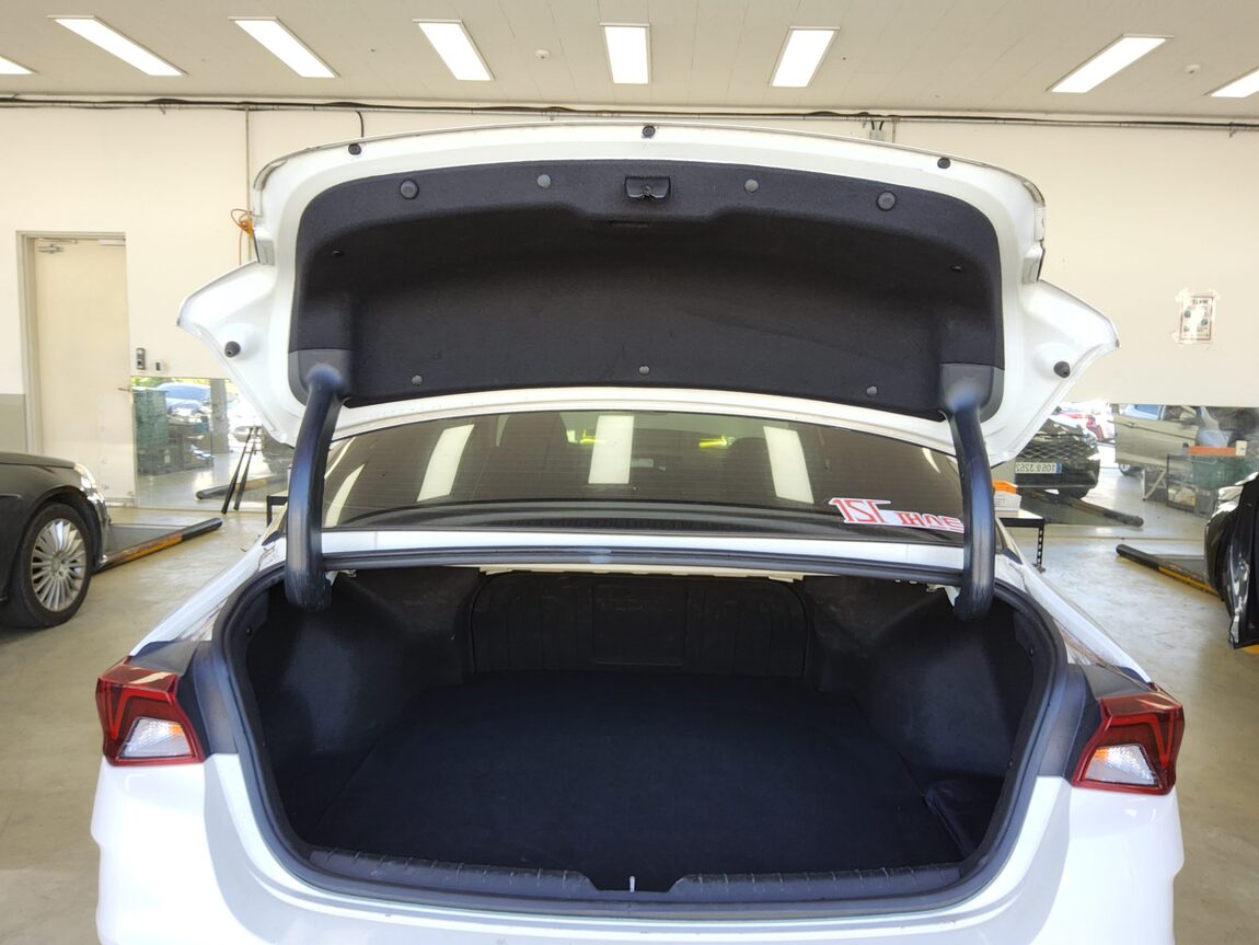 KIA NEW K5 (DL3) 2.0 LPI RENTAL CAR TRENDY 2022 - zdjęcie 15