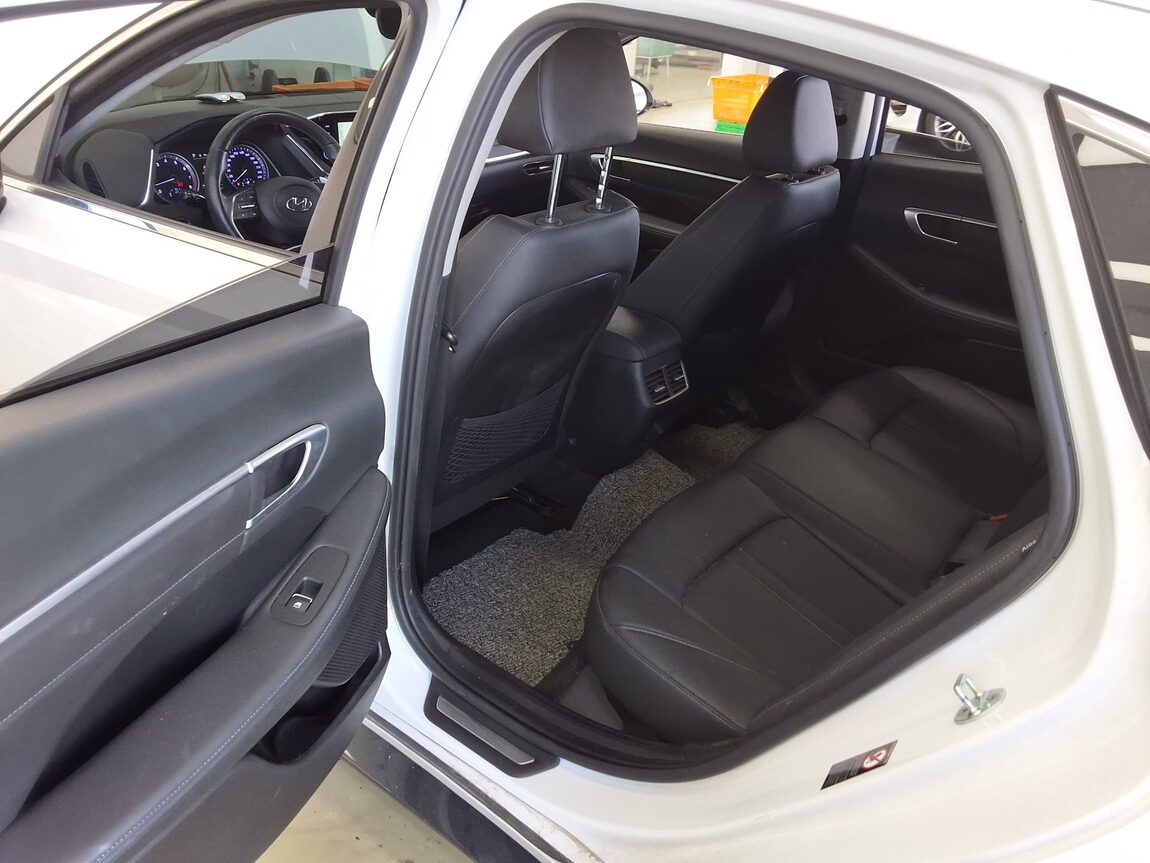 HYUNDAI SONATA (DN8) G2.0 PREMIUM PLUS 2022 - zdjęcie 13