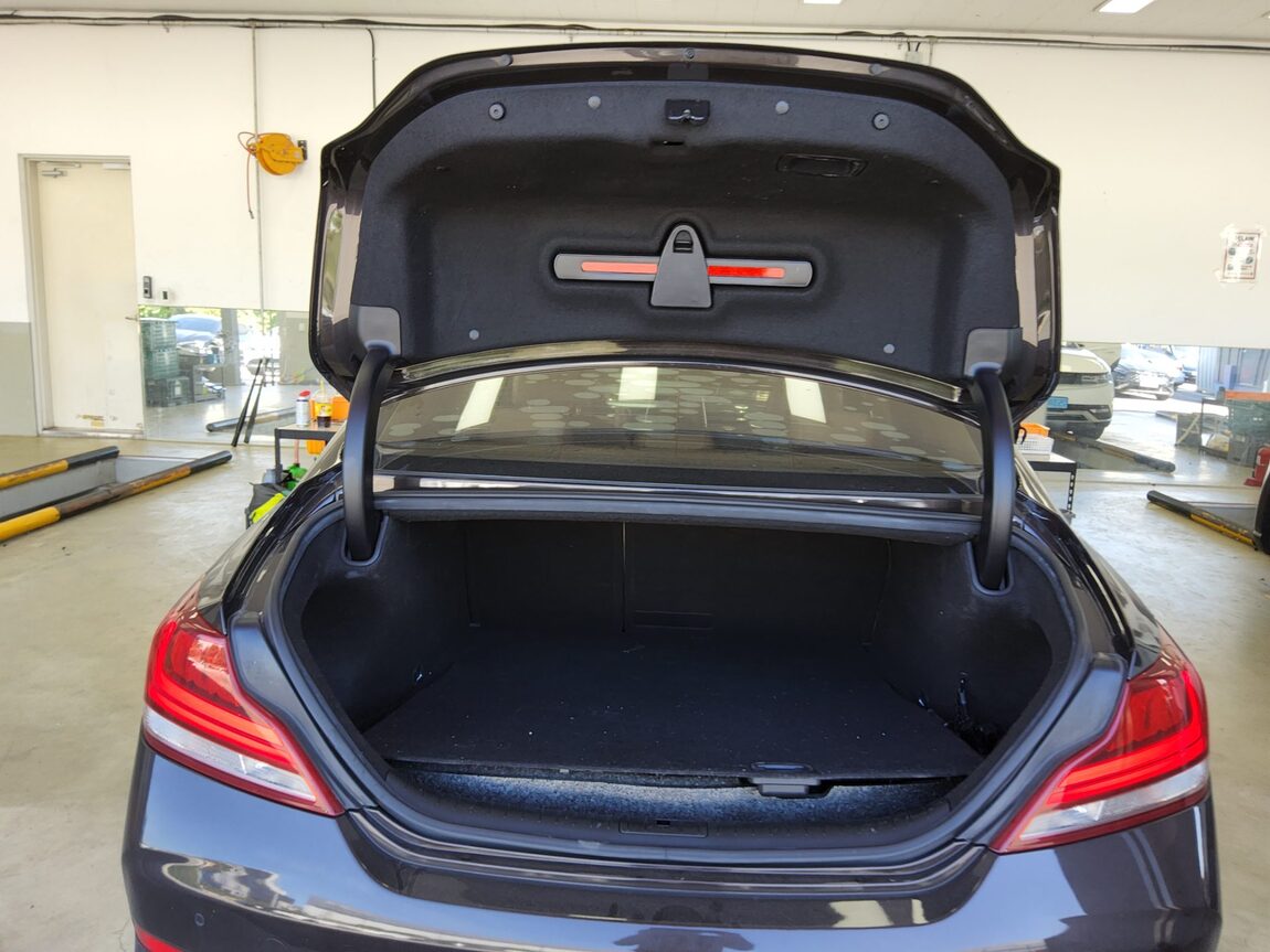 GENESIS G70 2.0T SUPREME 2018 - zdjęcie 15