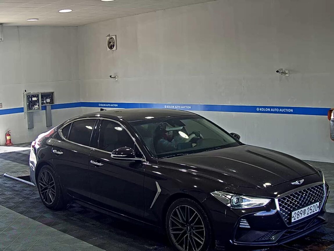 GENESIS G70 2.0T SUPREME 2018 - zdjęcie 3