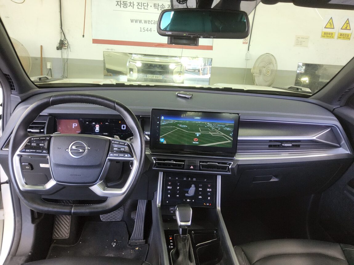 KG MOBILITY (SSANGYONG) TORRES 1.5 GDI-T 2WD T7 2023 - zdjęcie 11