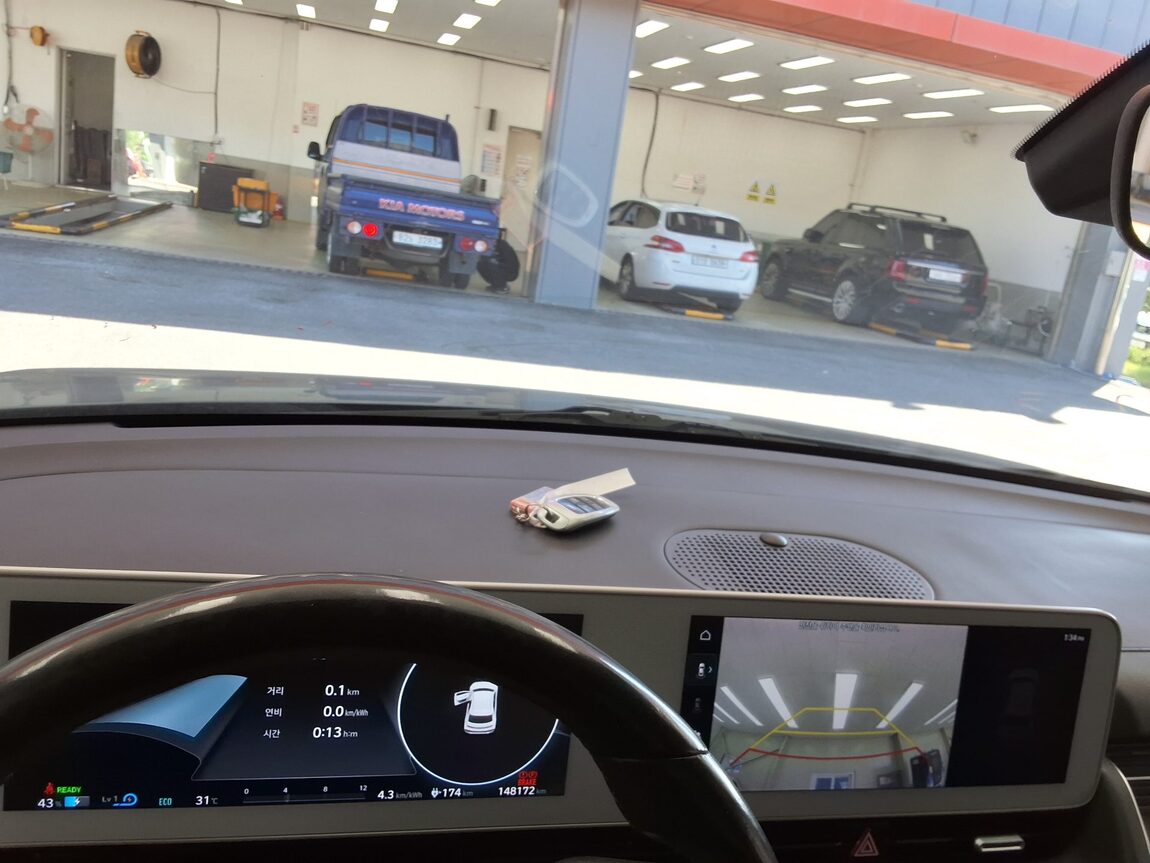 HYUNDAI IONIQ 5 EV 2WD LONG RANGE EXCLUSIVE 2022 - zdjęcie 25