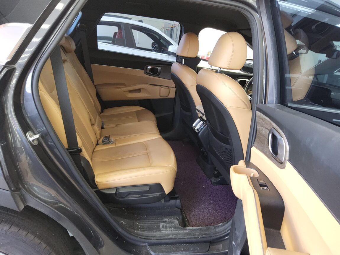 KIA NEW SORENTO (MQ4) 2.2 DIESEL 2WD PRESTIGE 2021 - zdjęcie 13