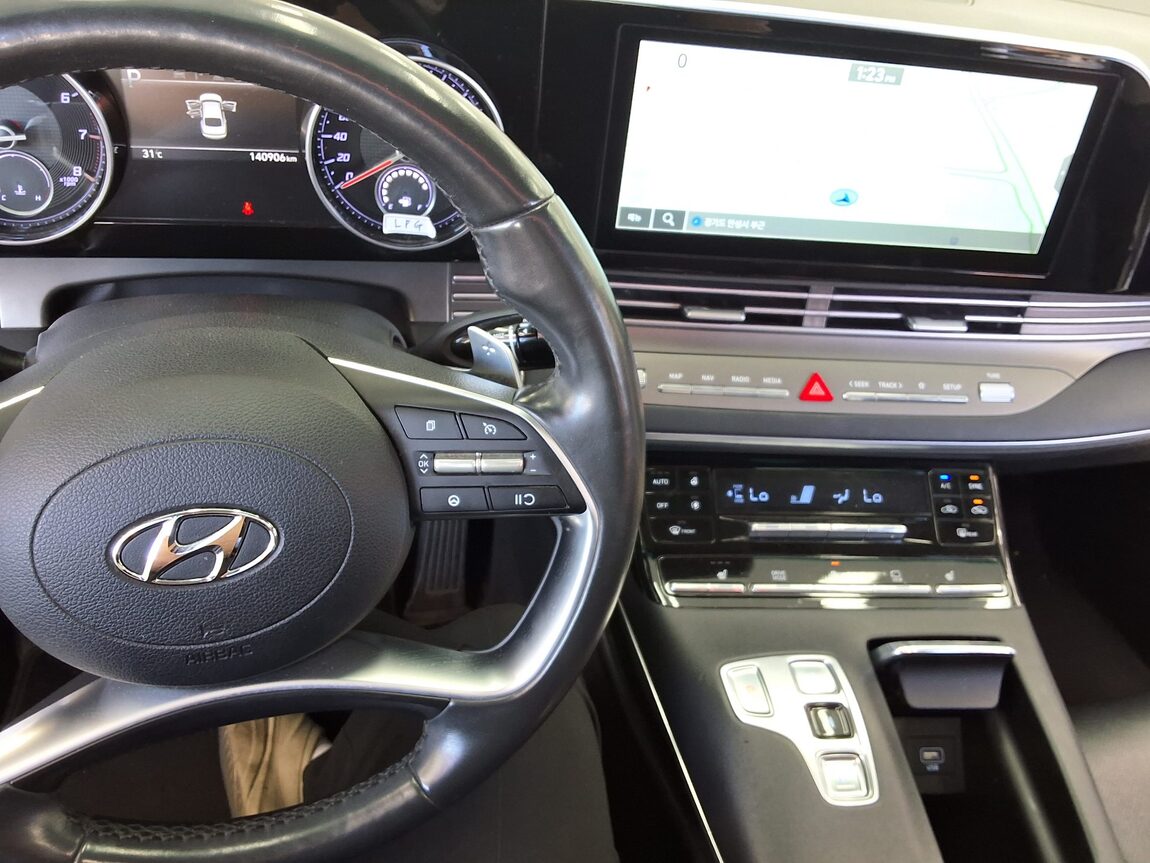 HYUNDAI THE NEW GRANDEUR IG LPi 3.0 RENTAL CAR MODERN 2022 - zdjęcie 11