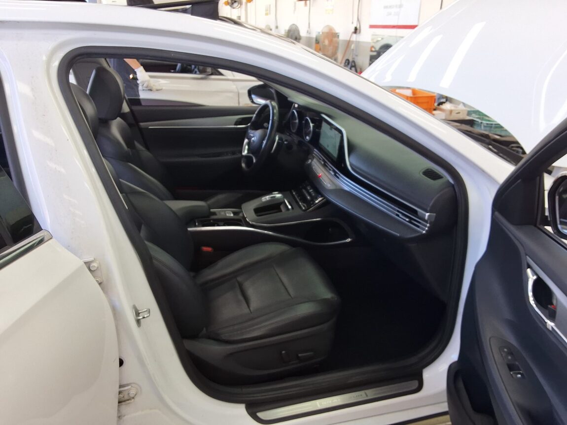 HYUNDAI THE NEW GRANDEUR IG LPi 3.0 RENTAL CAR MODERN 2022 - zdjęcie 14