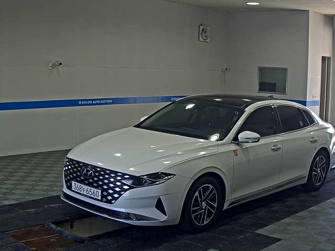HYUNDAI THE NEW GRANDEUR IG LPi 3.0 RENTAL CAR MODERN 2022 - zdjęcie 2