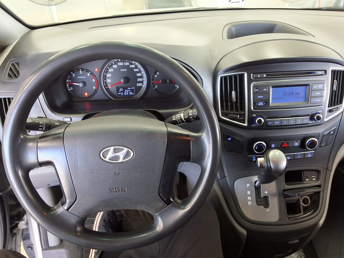 HYUNDAI GRAND STAREX 5-SEATER DIESEL VAN SMART 2016 - zdjęcie 18