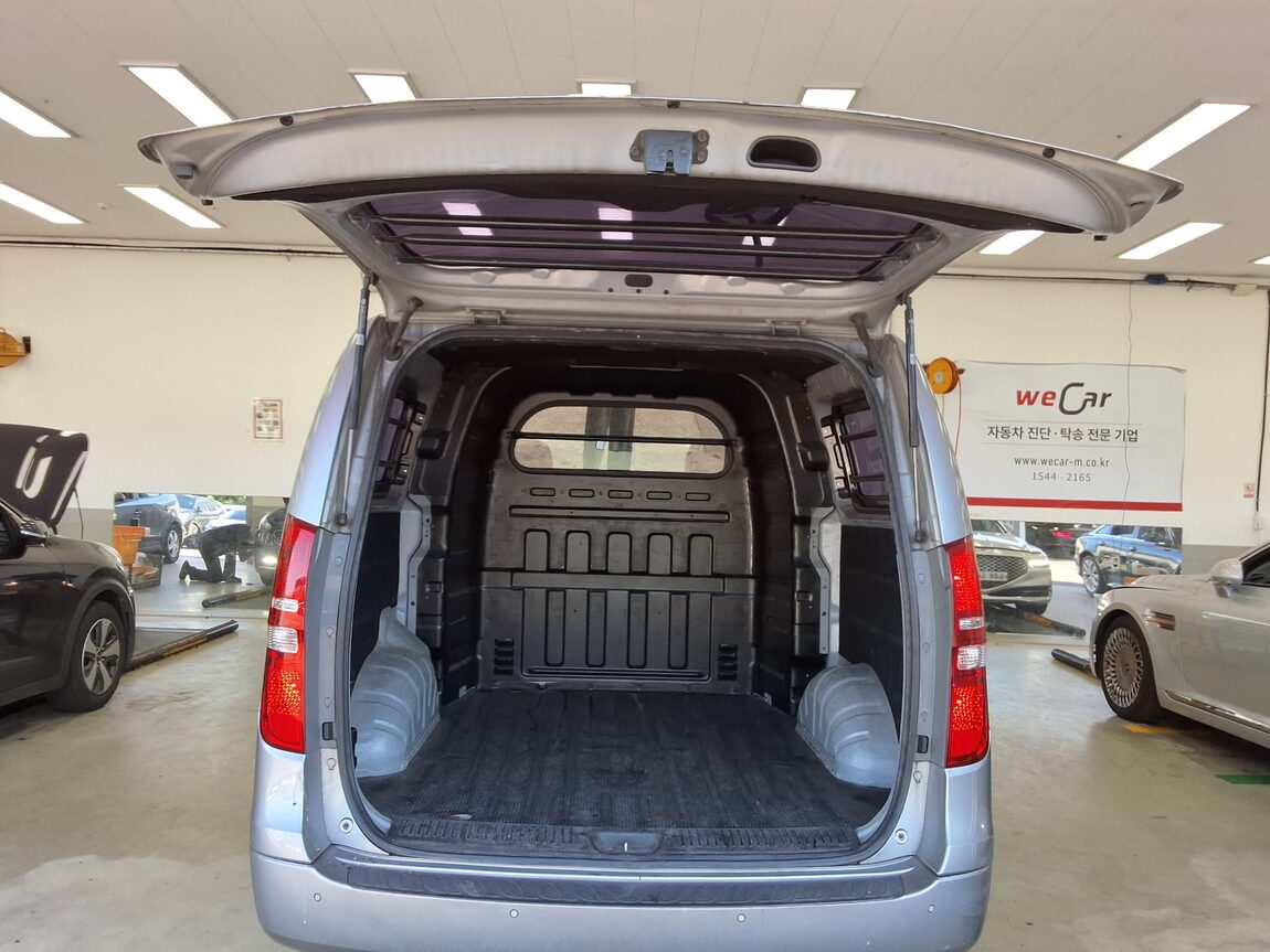 HYUNDAI GRAND STAREX 5-SEATER DIESEL VAN SMART 2016 - zdjęcie 16
