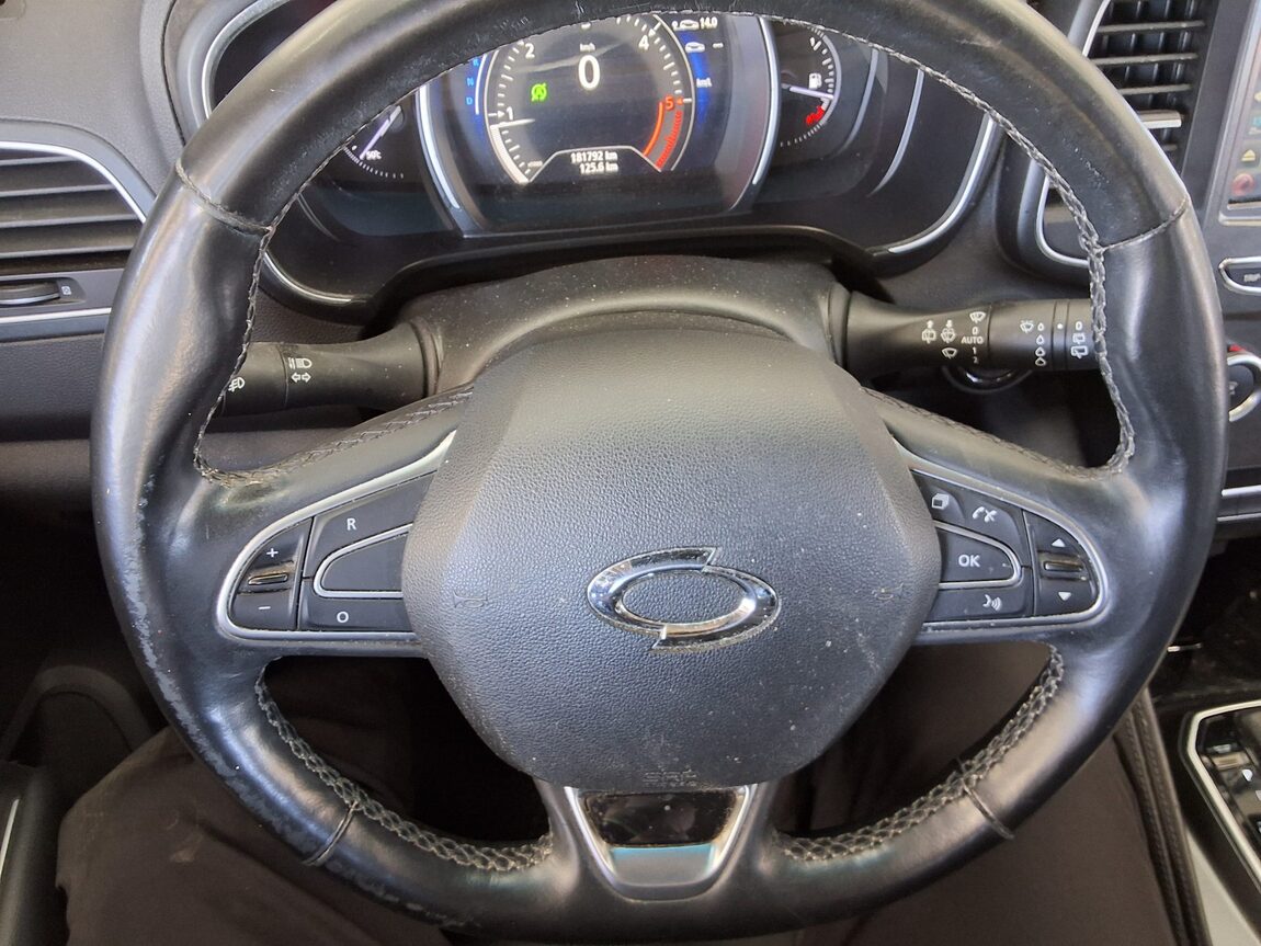 RENAULT (SAMSUNG) QM6 2.0 dCi 4WD LE 2017 - zdjęcie 17