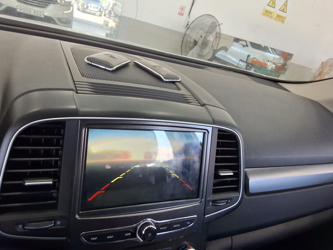 RENAULT (SAMSUNG) QM6 2.0 dCi 4WD LE 2017 - zdjęcie 18