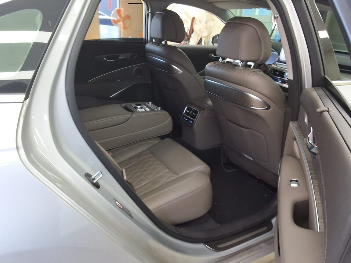 KIA THE NEW K9 (RJ) 3.8 GASOLINE AWD PLATINUM BEST SELECTION I 2022 - zdjęcie 14