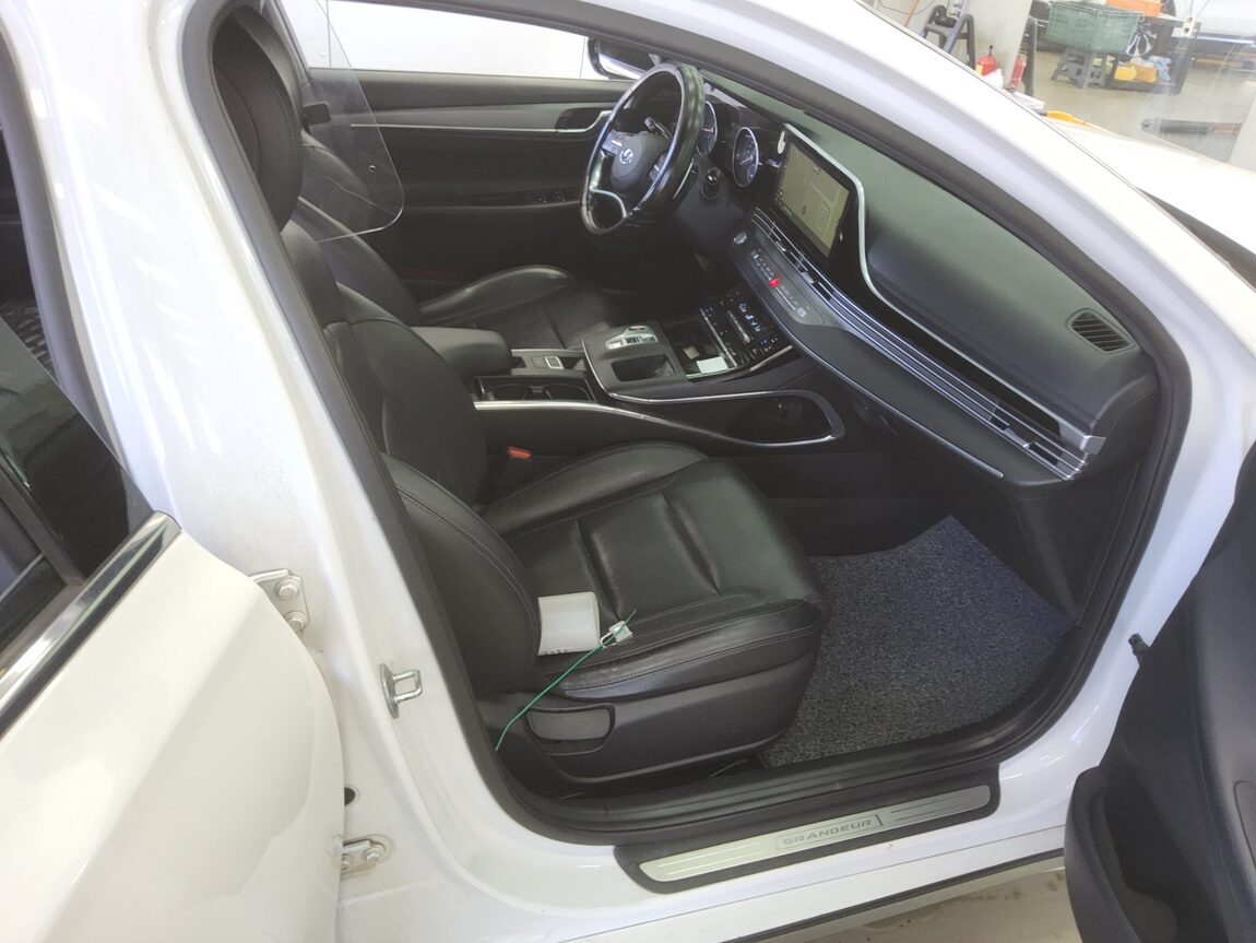 HYUNDAI THE NEW GRANDEUR IG LPi 3.0 BUSINESS DELUXE TYPE 2020 - zdjęcie 14