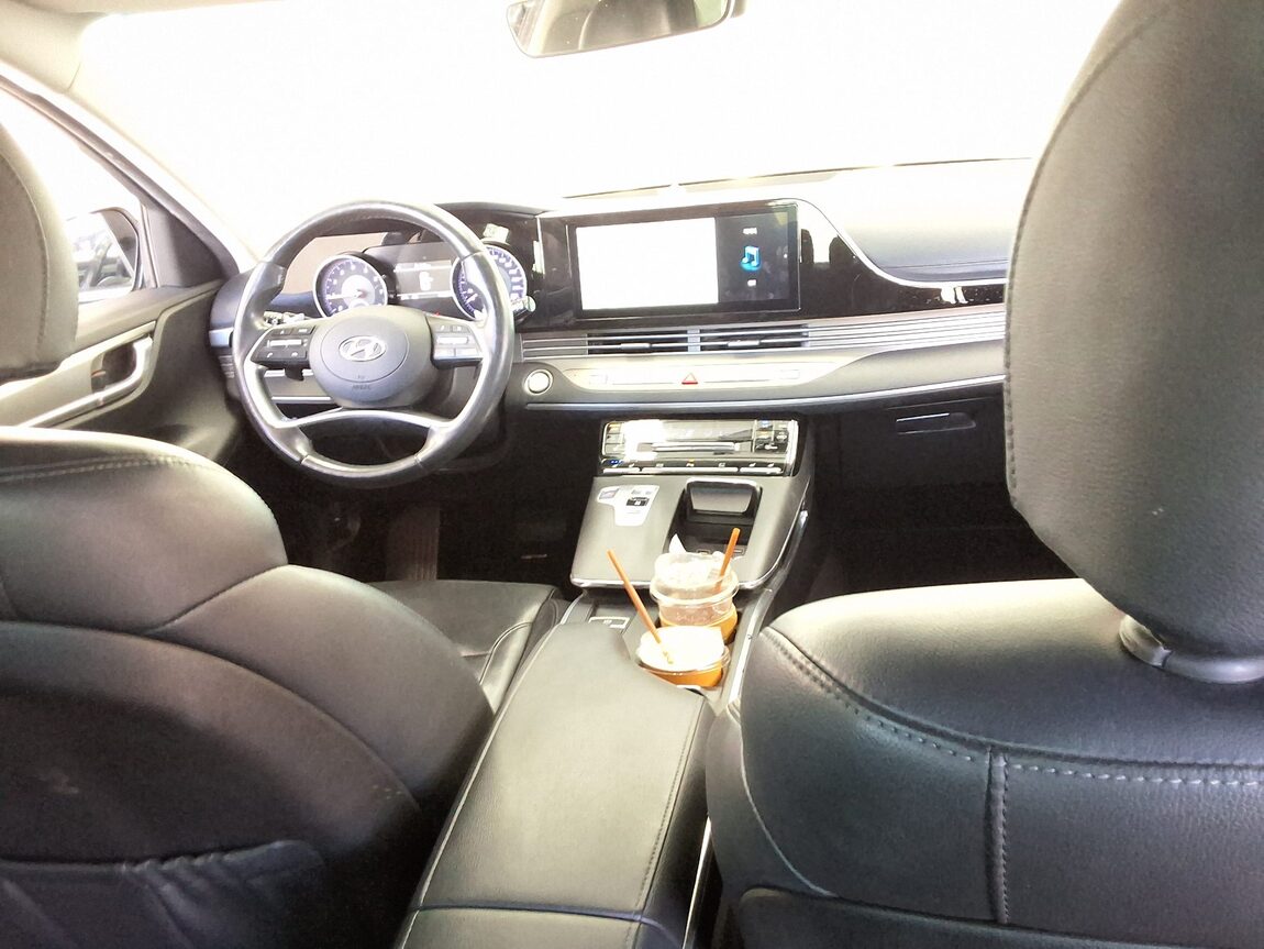 HYUNDAI THE NEW GRANDEUR IG GASOLINE 2.5 PREMIUM 2022 - zdjęcie 11