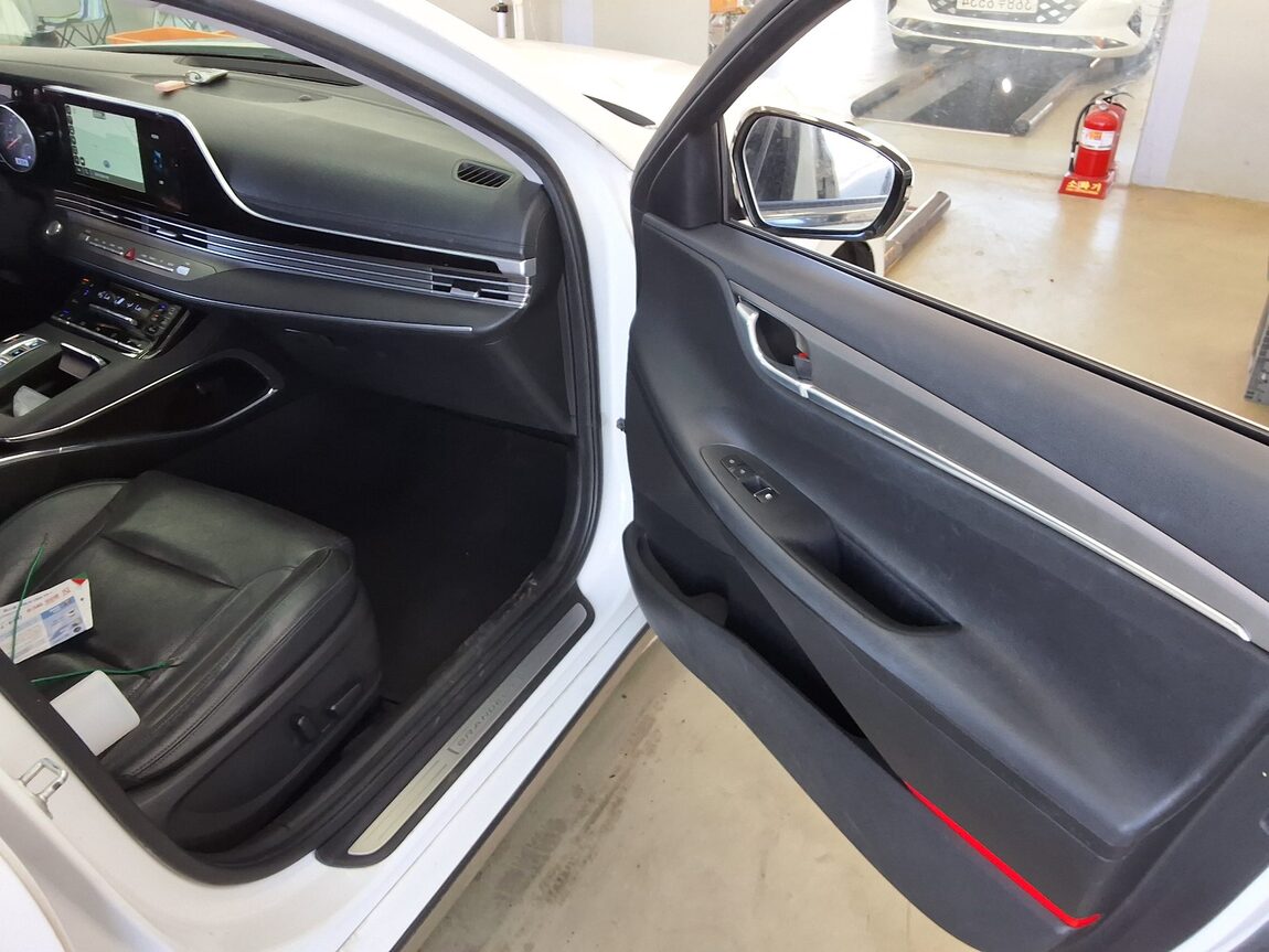 HYUNDAI THE NEW GRANDEUR IG GASOLINE 2.5 PREMIUM 2022 - zdjęcie 14