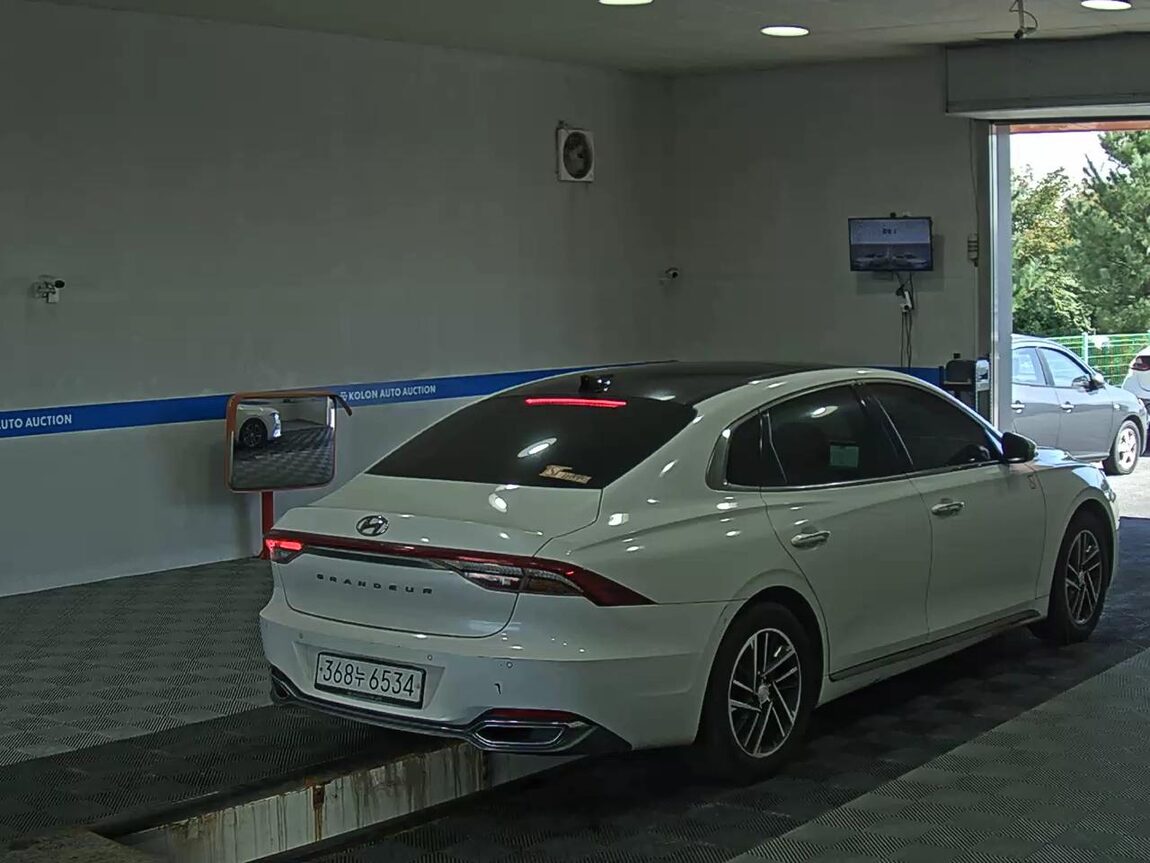 HYUNDAI THE NEW GRANDEUR IG GASOLINE 2.5 PREMIUM 2022 - zdjęcie 5