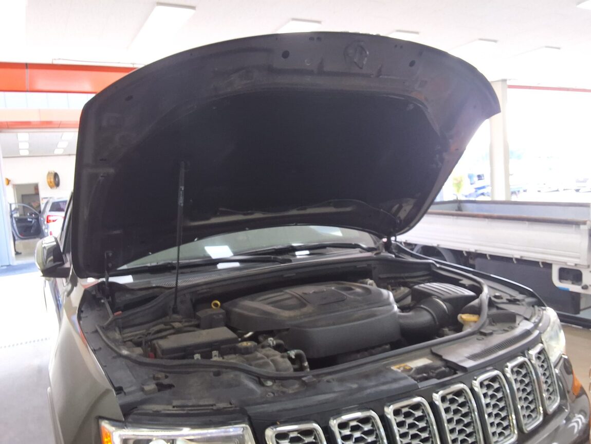 JEEP GRAND CHEROKEE (WK2) 3.6 V6 OVERLAND 2021 - zdjęcie 18