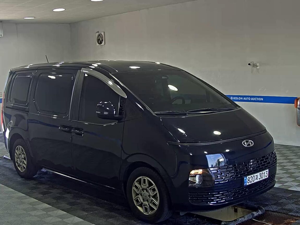 HYUNDAI STARIA 2.2 DIESEL CARGO 3-SEATER MODERN 2022 - zdjęcie 3