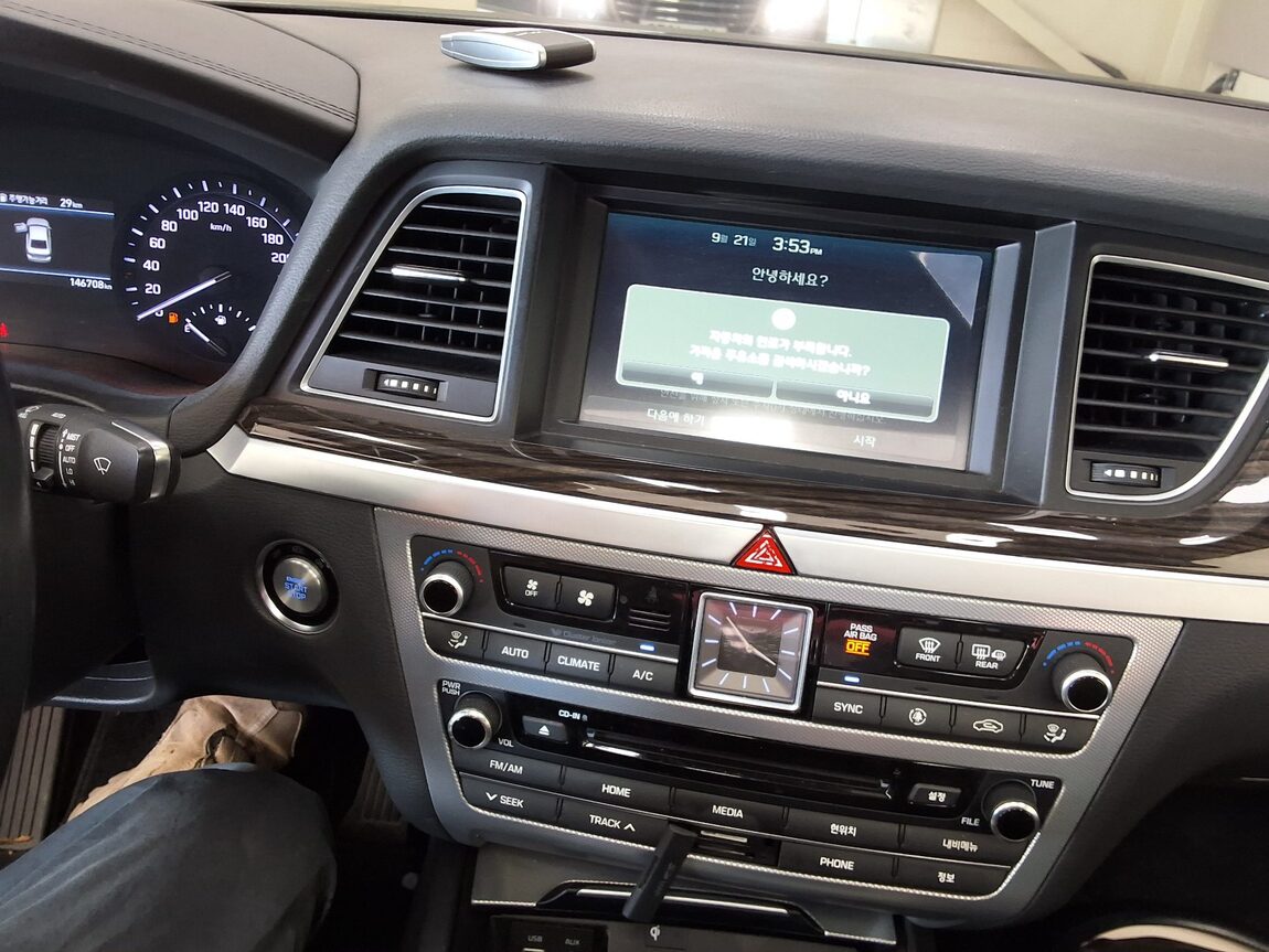 GENESIS G80 3.3 GDi LUXURY 2018 - zdjęcie 24