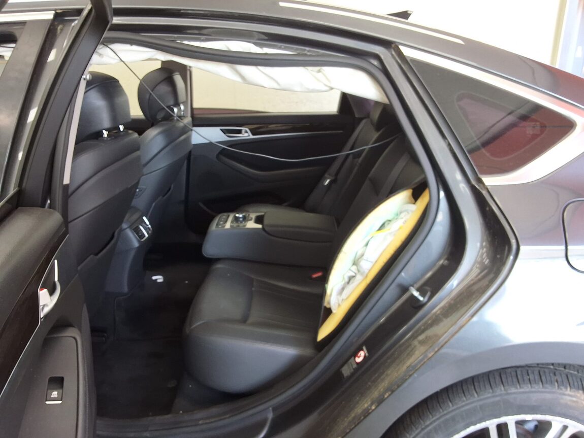 GENESIS G80 3.3 GDi LUXURY 2018 - zdjęcie 13