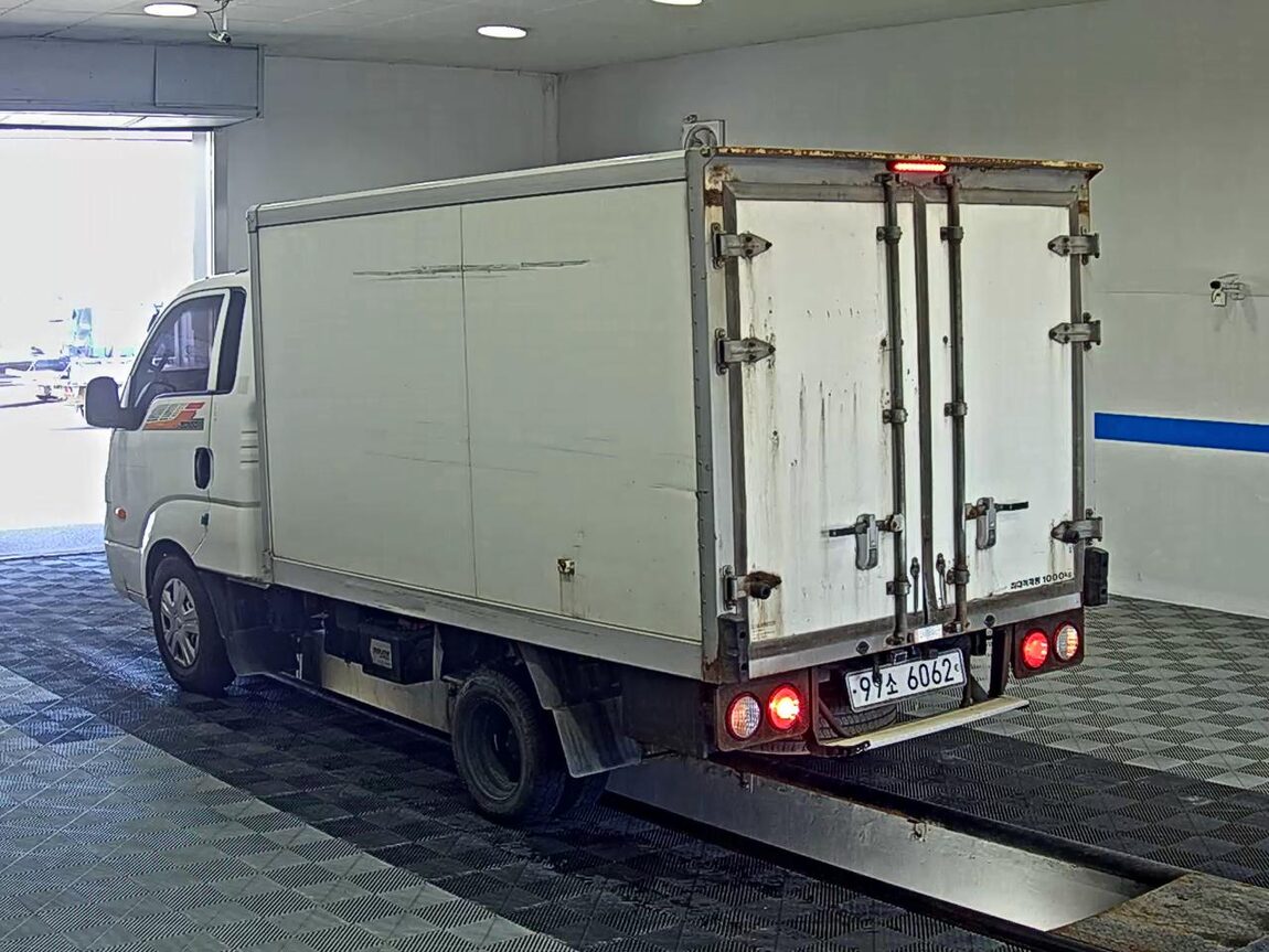 KIA BONGO III CARGO REFRIGERATED BOX TRUCK 2018 - zdjęcie 6