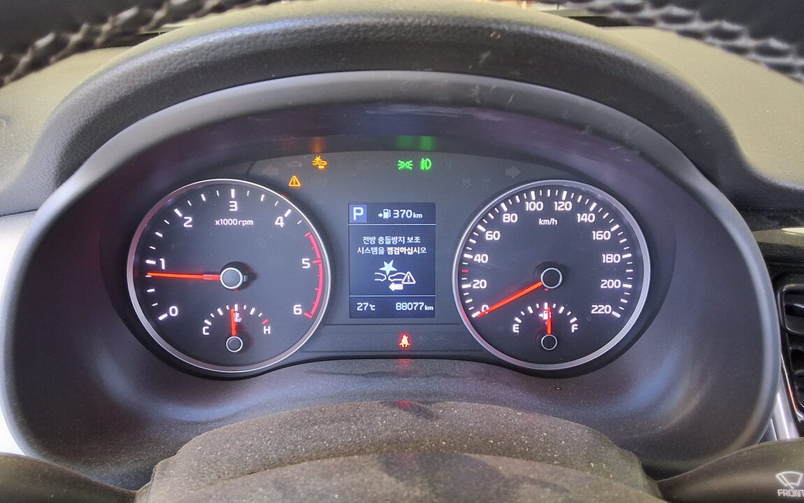 KIA STONIC U2 1.6 DIESEL PRESTIGE 2018 - zdjęcie 9