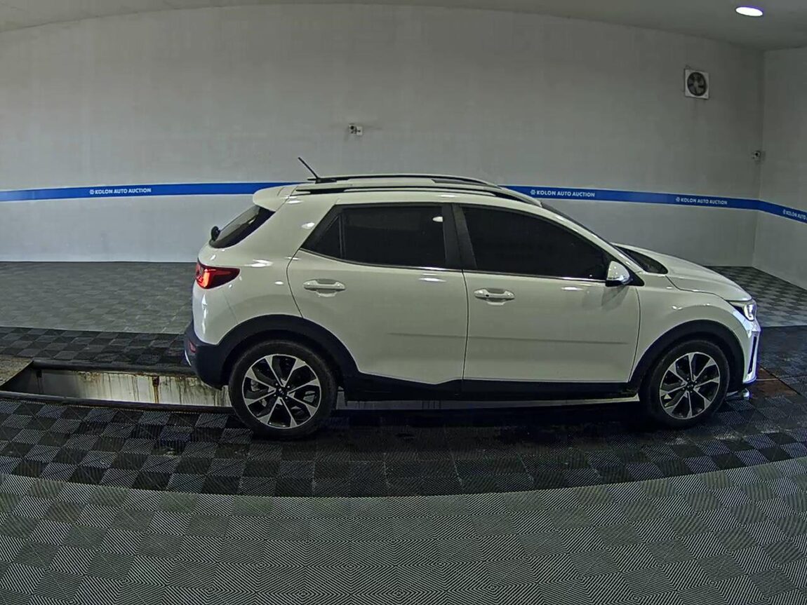 KIA STONIC U2 1.6 DIESEL PRESTIGE 2018 - zdjęcie 4