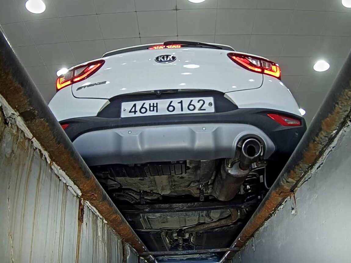 KIA STONIC U2 1.6 DIESEL PRESTIGE 2018 - zdjęcie 8