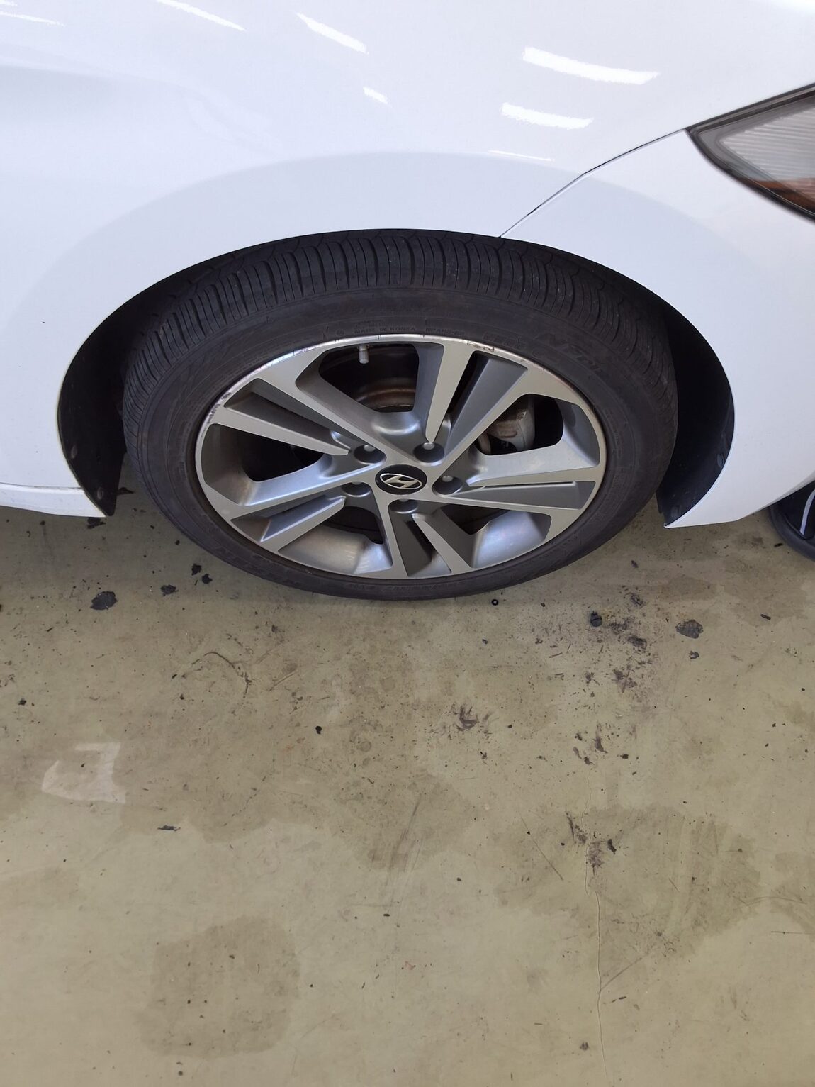 HYUNDAI AVANTE AD 1.6 GDi VALUE PLUS 2018 - zdjęcie 22