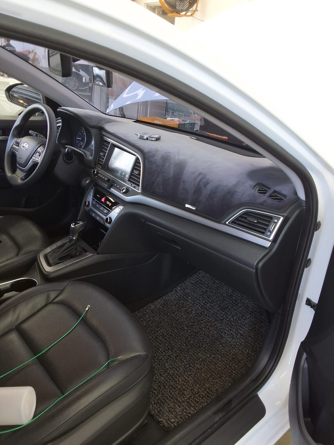 HYUNDAI AVANTE AD 1.6 GDi VALUE PLUS 2018 - zdjęcie 14