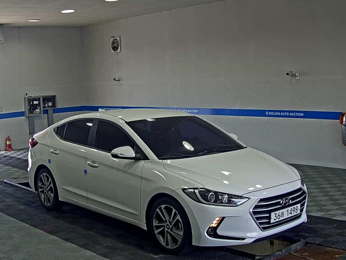 HYUNDAI AVANTE AD 1.6 GDi VALUE PLUS 2018 - zdjęcie 3