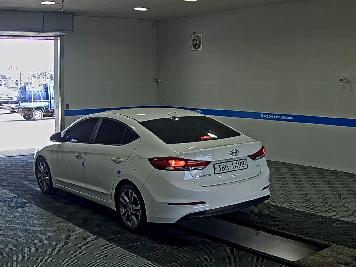 HYUNDAI AVANTE AD 1.6 GDi VALUE PLUS 2018 - zdjęcie 6