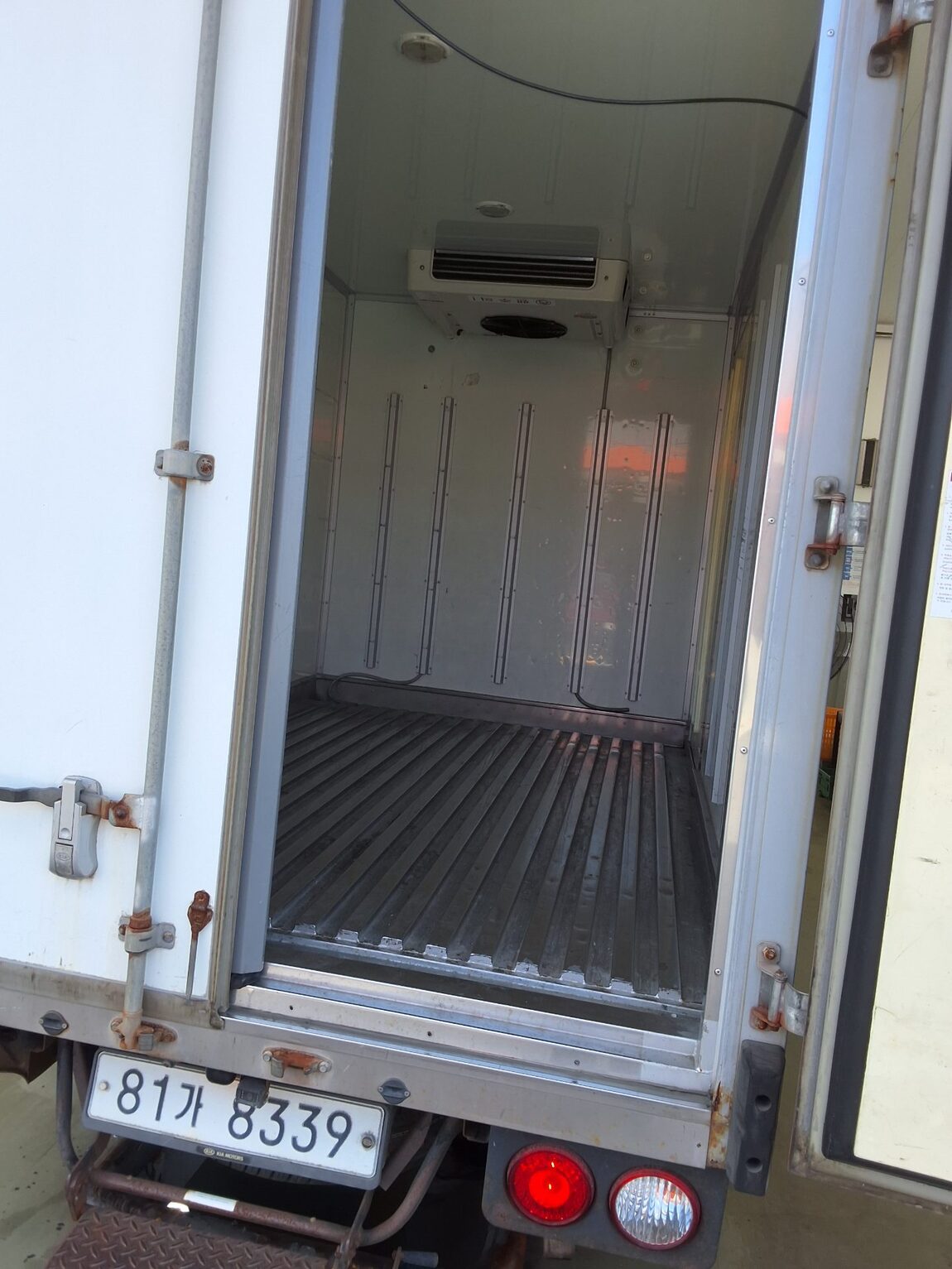 KIA BONGO III CARGO REFRIGERATED BOX TRUCK 2016 - zdjęcie 13