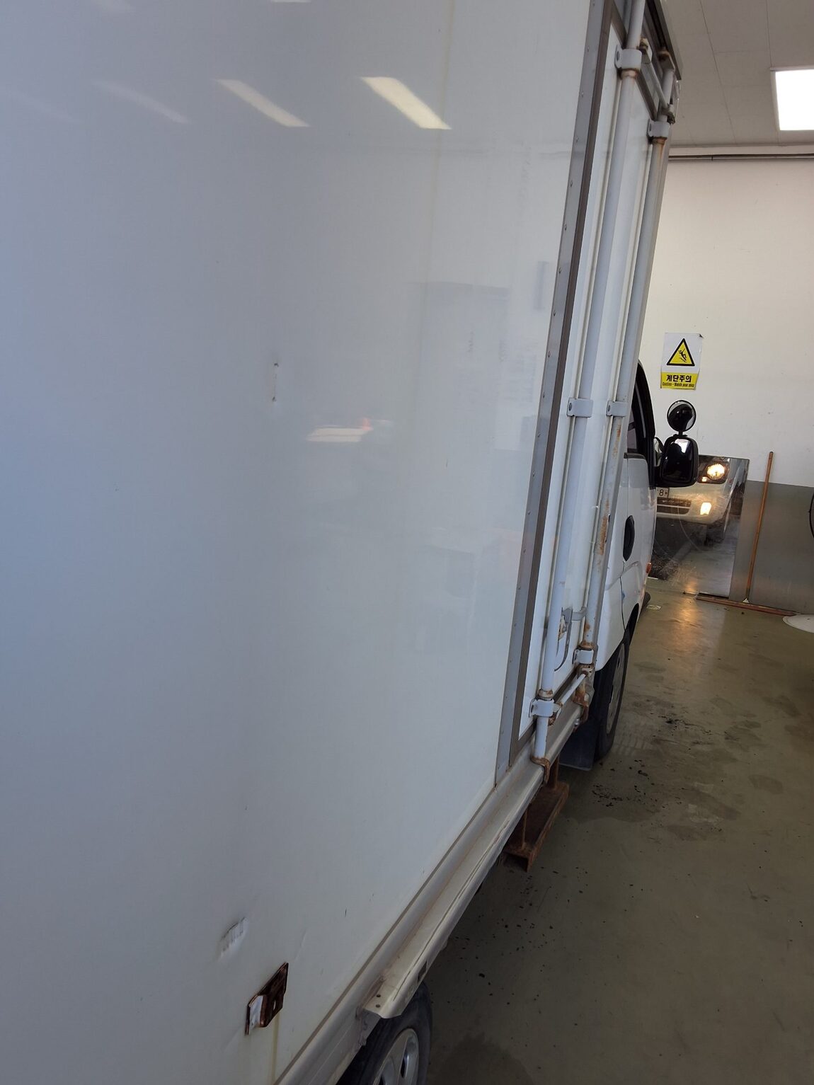 KIA BONGO III CARGO REFRIGERATED BOX TRUCK 2016 - zdjęcie 23