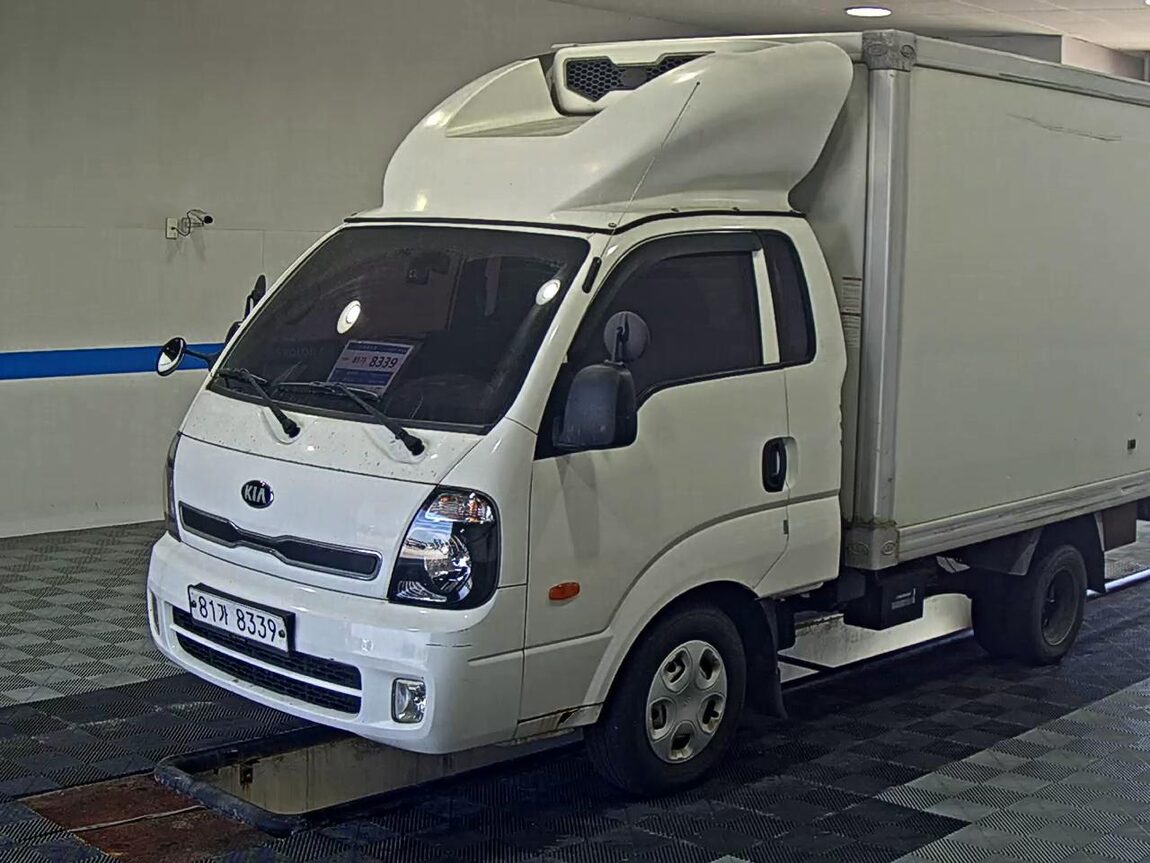 KIA BONGO III CARGO REFRIGERATED BOX TRUCK 2016 - zdjęcie 2