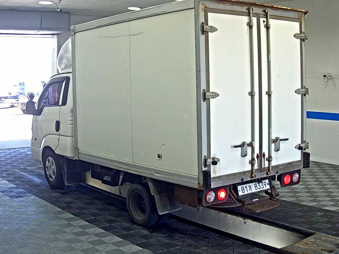 KIA BONGO III CARGO REFRIGERATED BOX TRUCK 2016 - zdjęcie 6