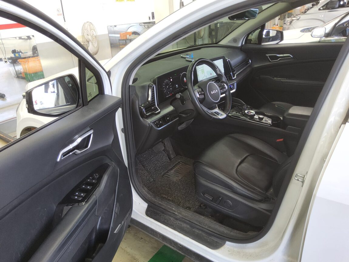 KIA THE ALL NEW SPORTAGE 2.0 DIESEL 2WD NOBLESSE 2022 - zdjęcie 10
