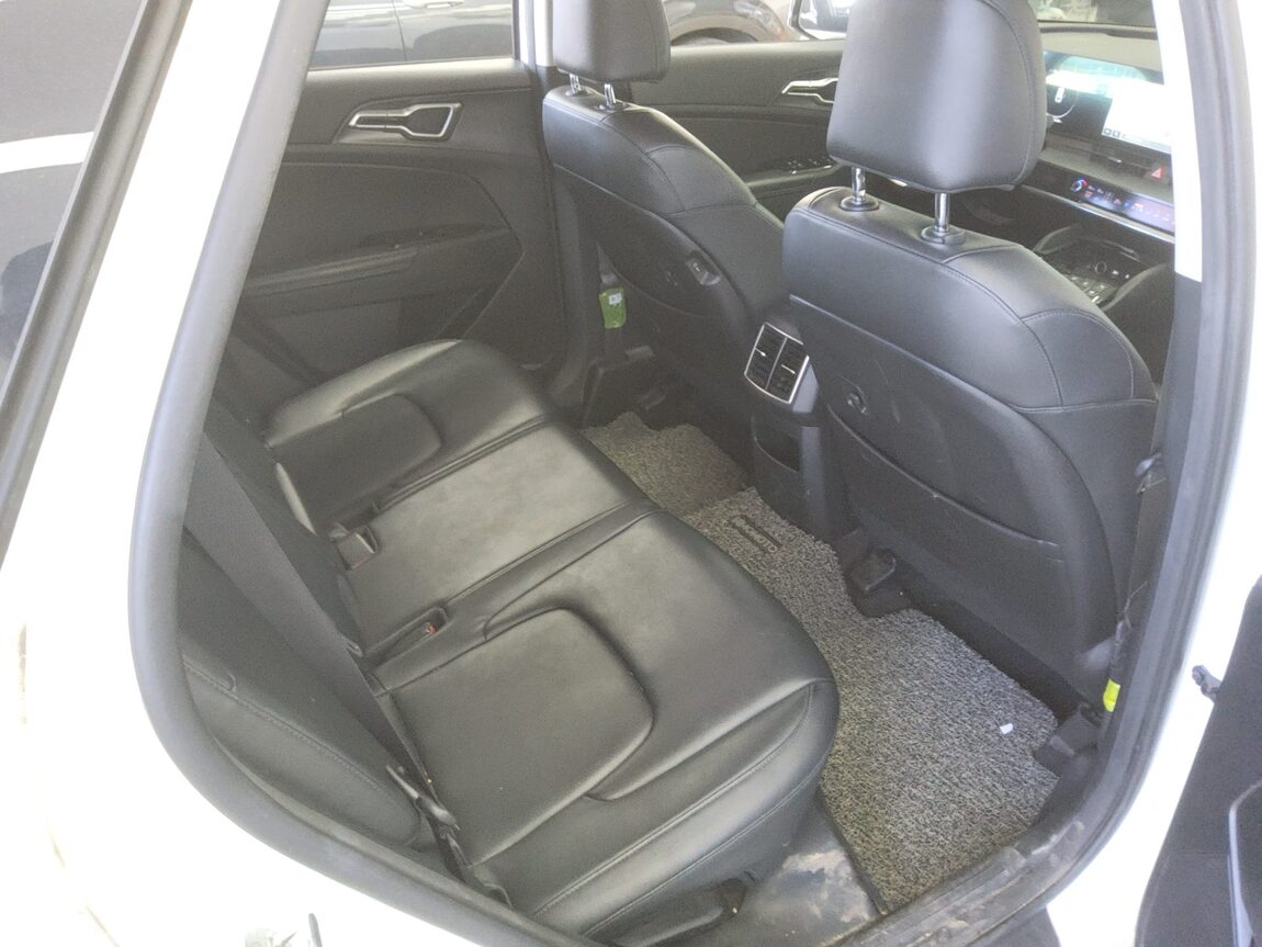 KIA THE ALL NEW SPORTAGE 2.0 DIESEL 2WD NOBLESSE 2022 - zdjęcie 13