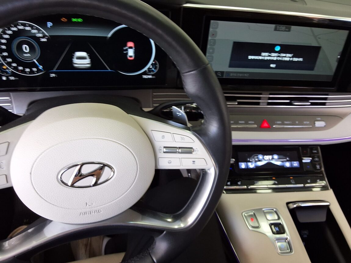 HYUNDAI THE NEW GRANDEUR IG GASOLINE 2.5 LE BLANC 2022 - zdjęcie 11