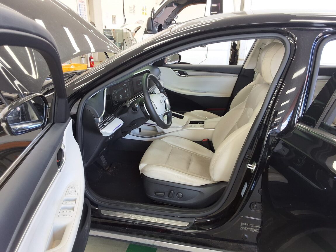 HYUNDAI THE NEW GRANDEUR IG GASOLINE 2.5 LE BLANC 2022 - zdjęcie 10