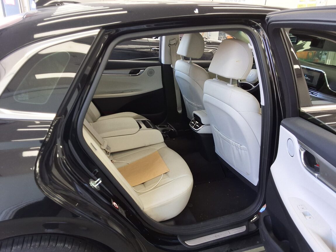 HYUNDAI THE NEW GRANDEUR IG GASOLINE 2.5 LE BLANC 2022 - zdjęcie 13
