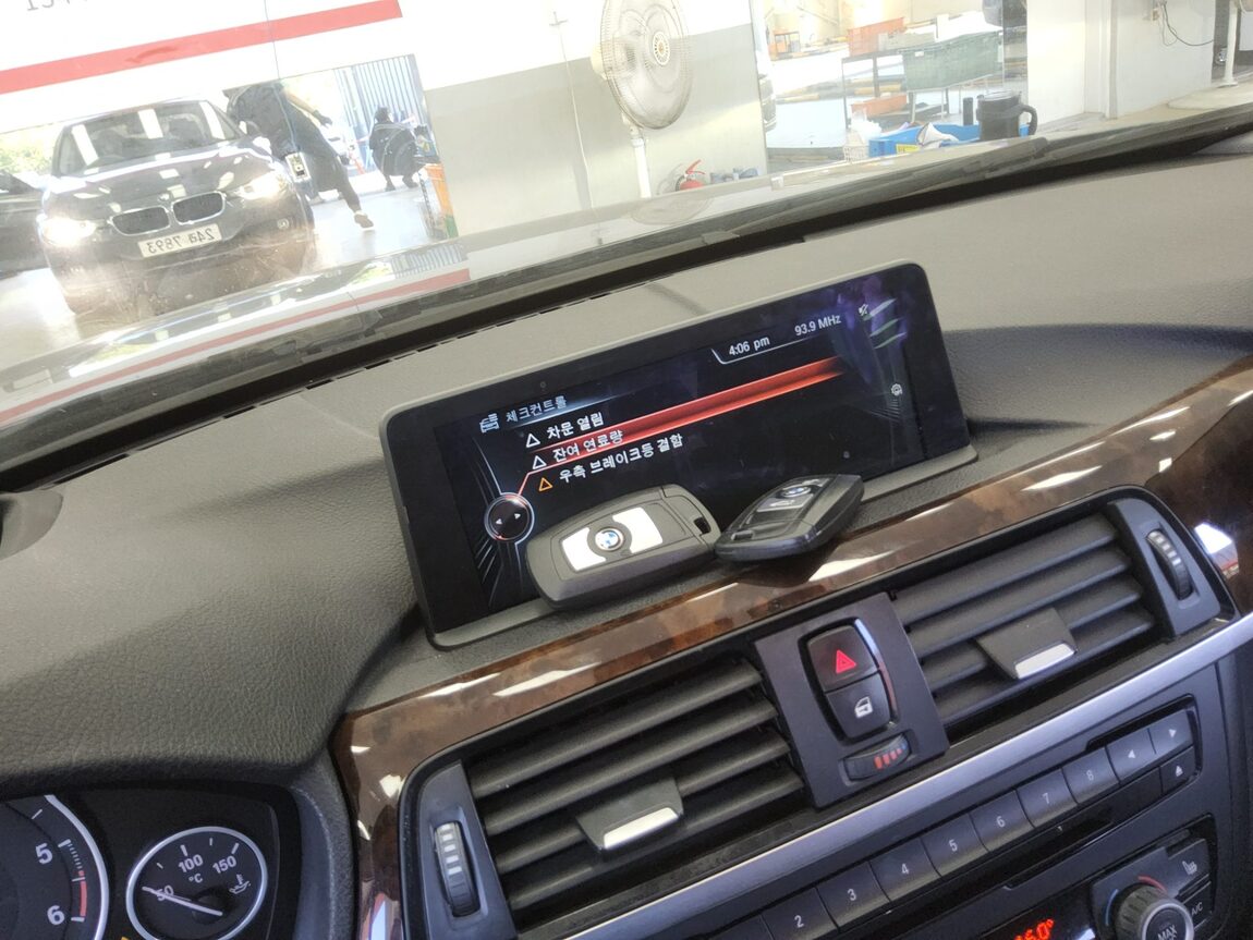 BMW 3 SERIES (6TH GEN) 320d 2015 - zdjęcie 17