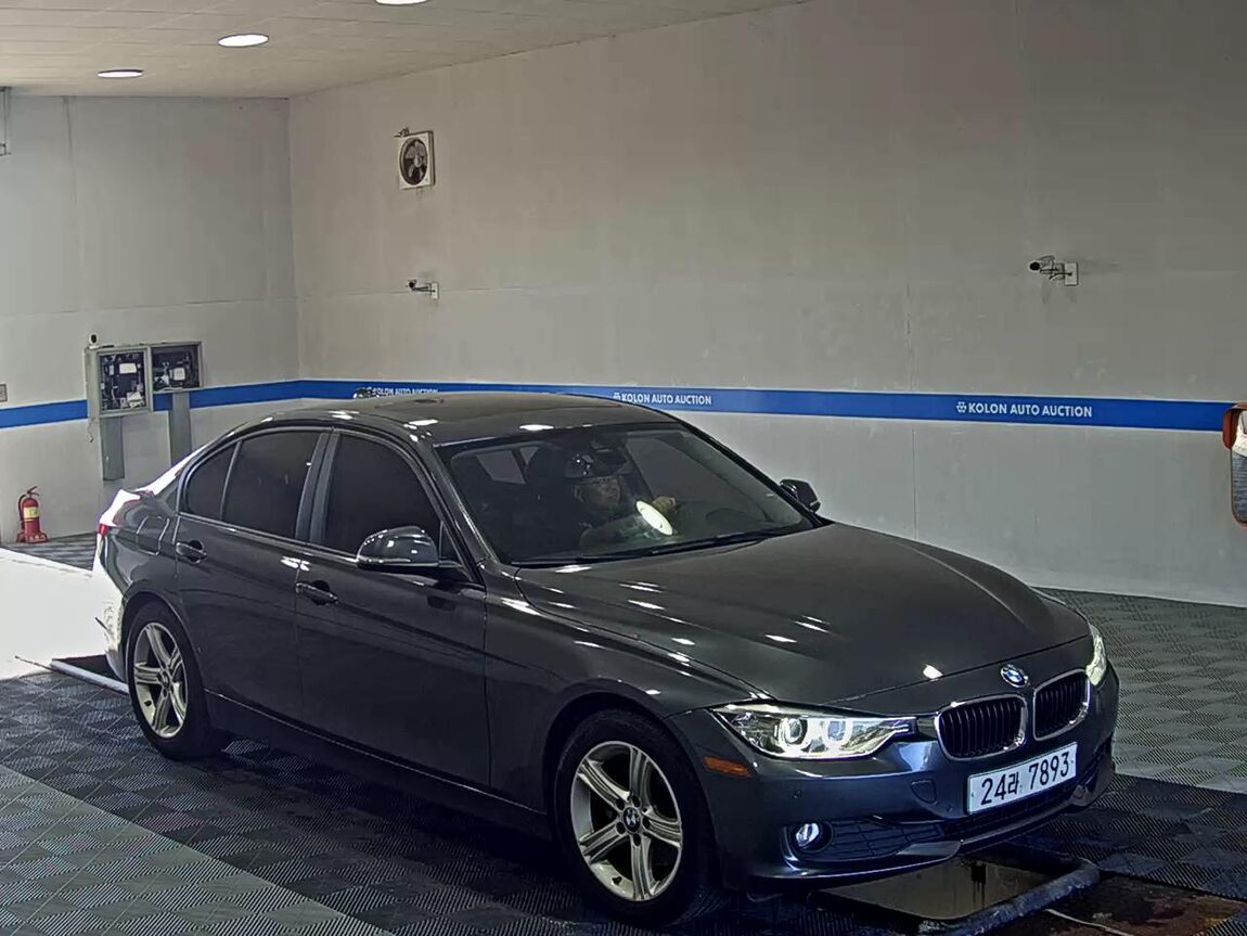 BMW 3 SERIES (6TH GEN) 320d 2015 - zdjęcie 3