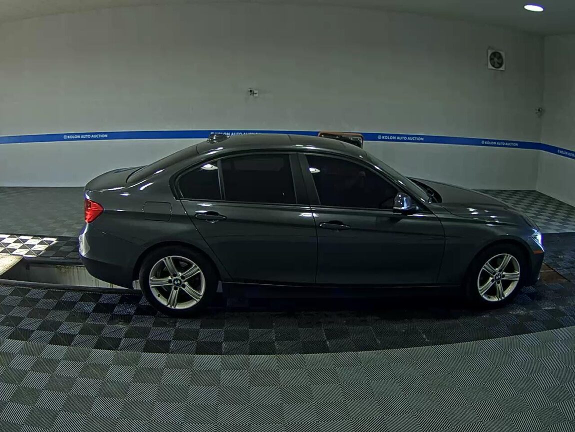 BMW 3 SERIES (6TH GEN) 320d 2015 - zdjęcie 4